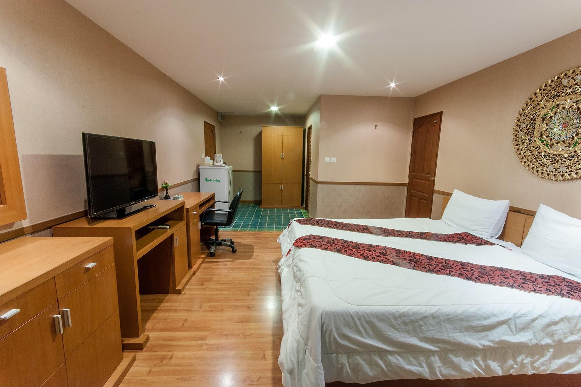 Sa-Bai-Dee Condo Chonburi Buitenkant foto